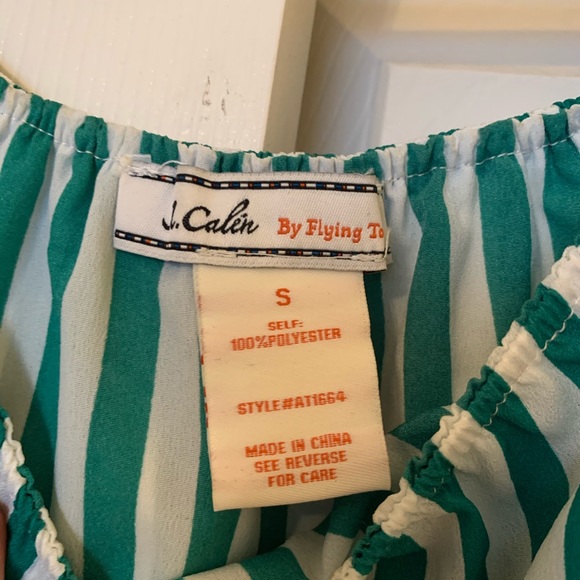 HOST PICK Green & White Off The Shoulder Top - Picture 4 of 4